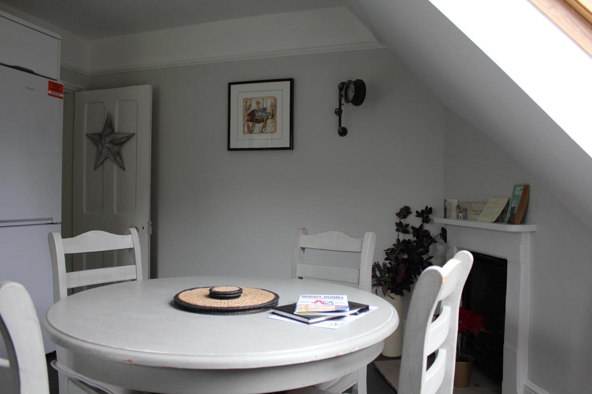 Lovely 3 Bed Condo Reigate Dış mekan fotoğraf